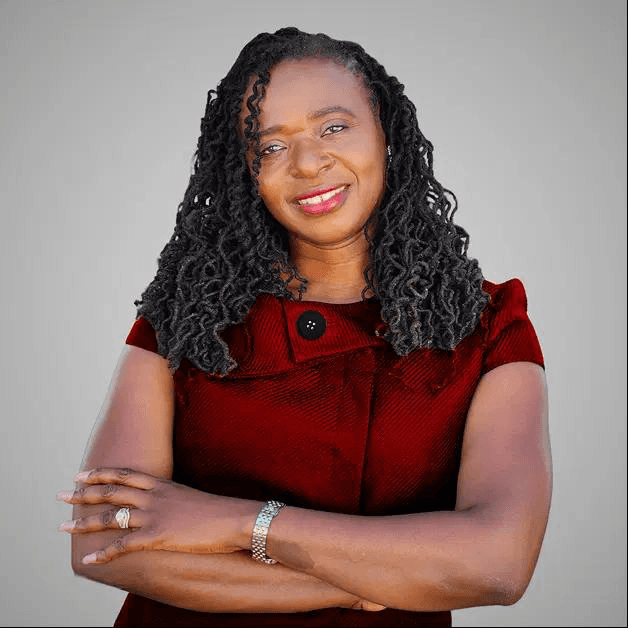 Dr. Sandra Palmer